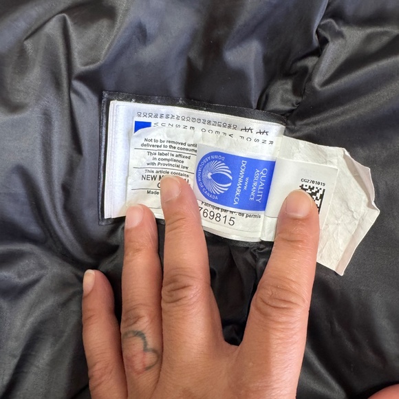 Canada Goose Rossclair Mid Length Fur Hood Parka - Picture 13 of 15